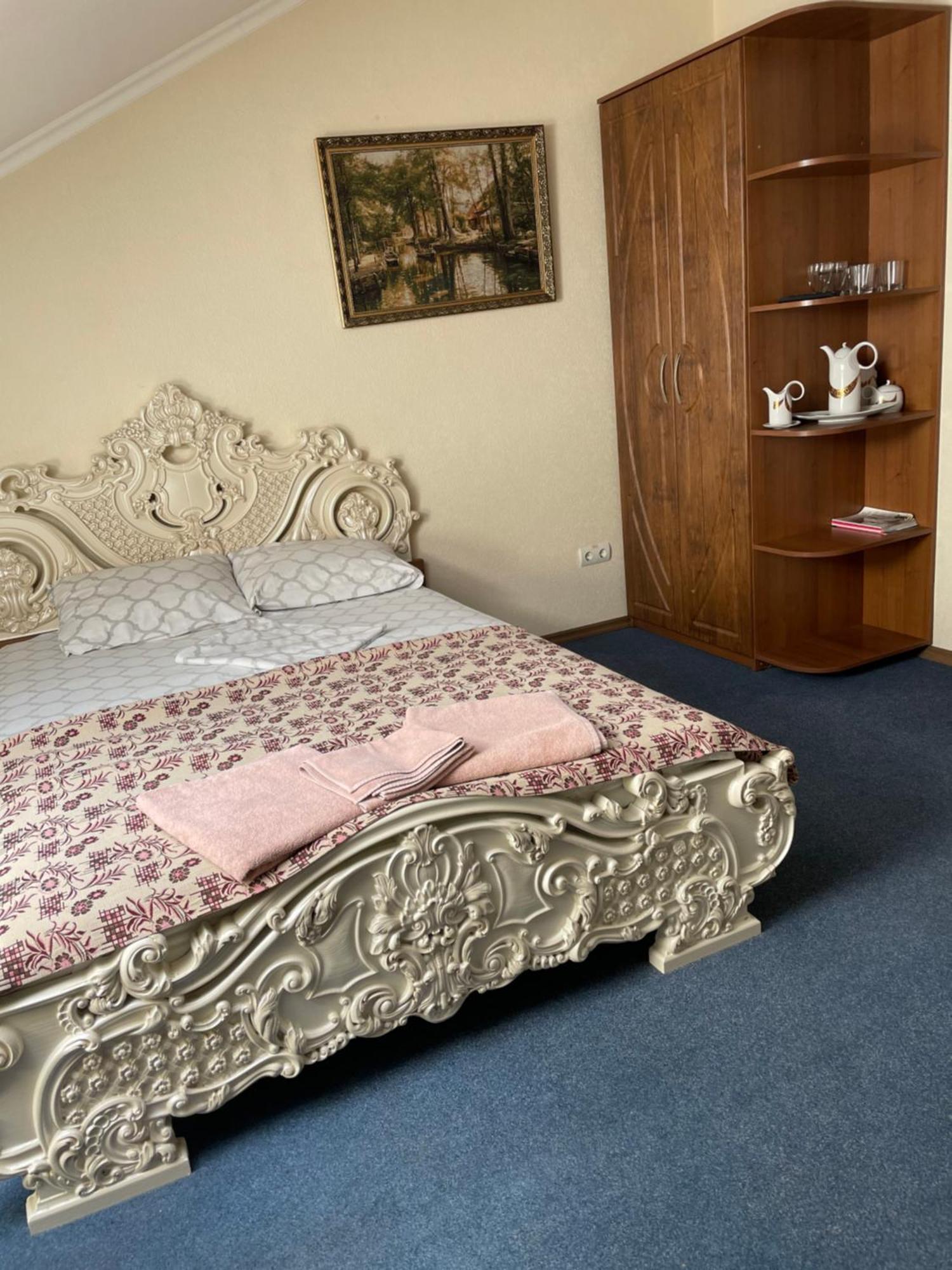 Sava Dream Hotel Zhytomyr Bagian luar foto