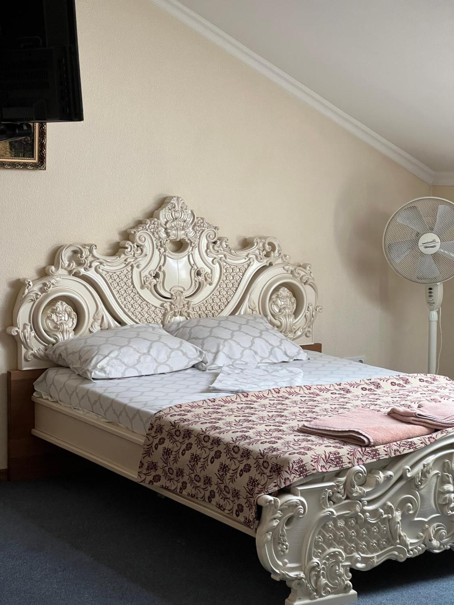 Sava Dream Hotel Zhytomyr Bagian luar foto