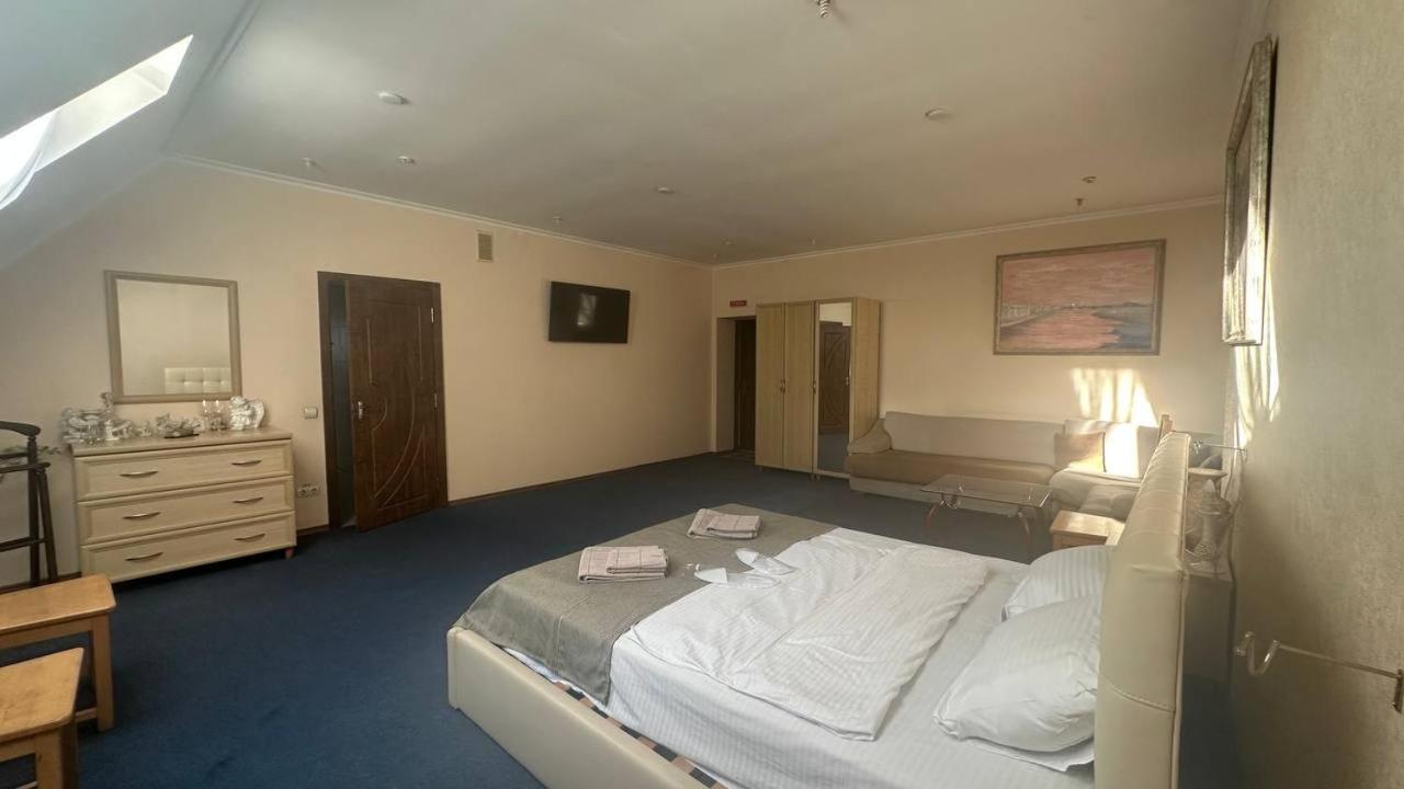 Sava Dream Hotel Zhytomyr Bagian luar foto